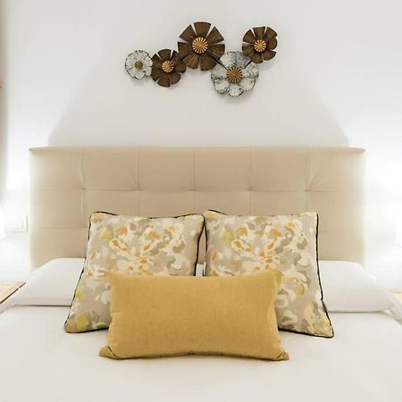 Chamberi Con Jardin A By Regalatemadrid Apartment Bagian luar foto