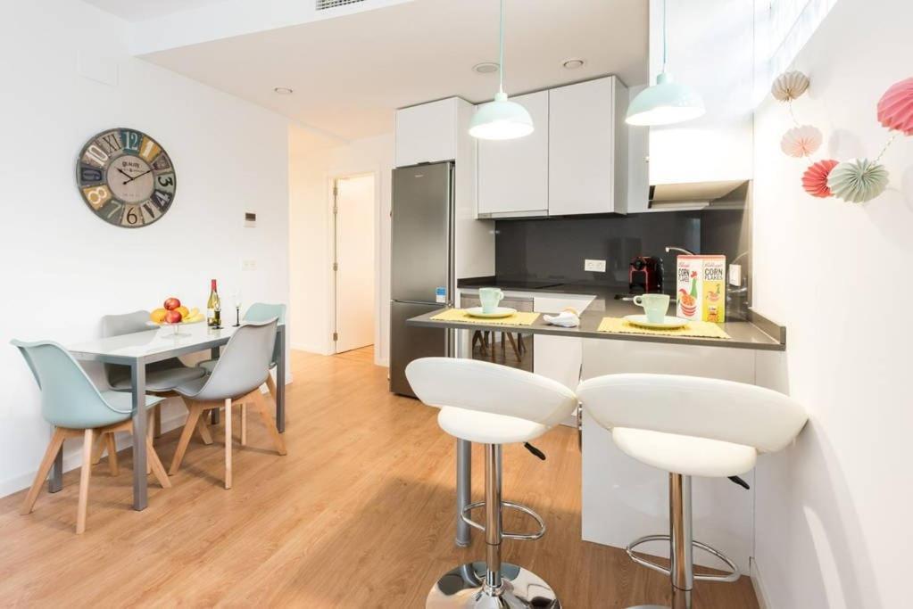 Chamberi Con Jardin A By Regalatemadrid Apartment Bagian luar foto